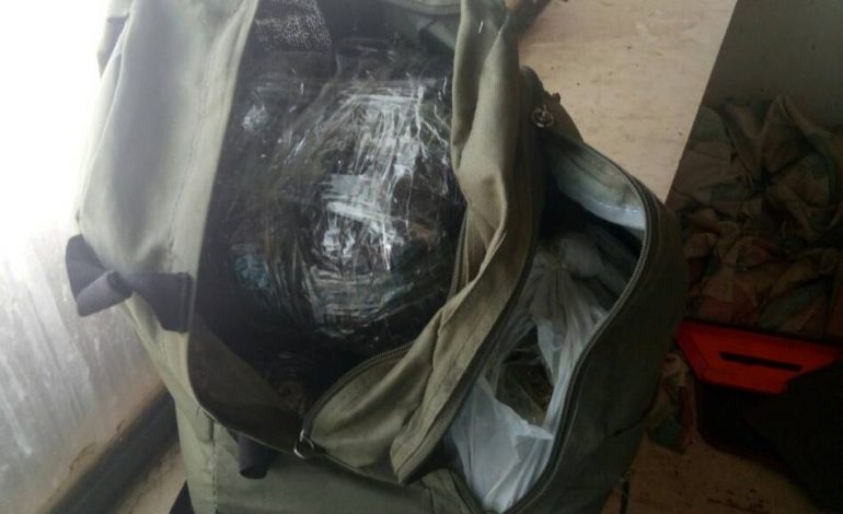 Me autobus drejt Greqisë me 3 KG MARIJUANË në çantë/ Kapet në kufi 24-vjeçari që…