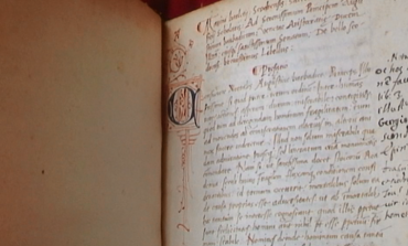 Zbulohet dorëshkrimi i panjohur i Marin Barletit (VIDEO)