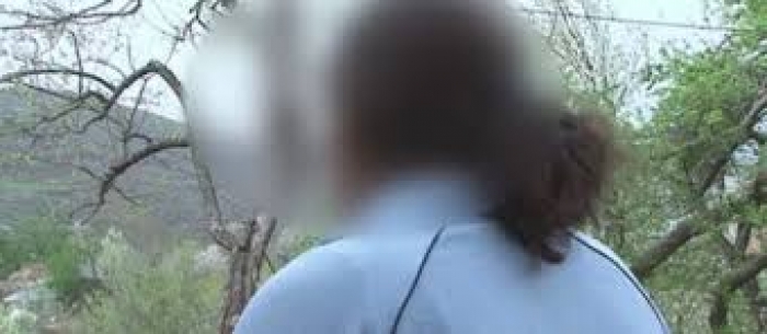 E RËNDË/ 11 vjeçarja PËRDHUNOHET nga babai i shoqes. Ai…
