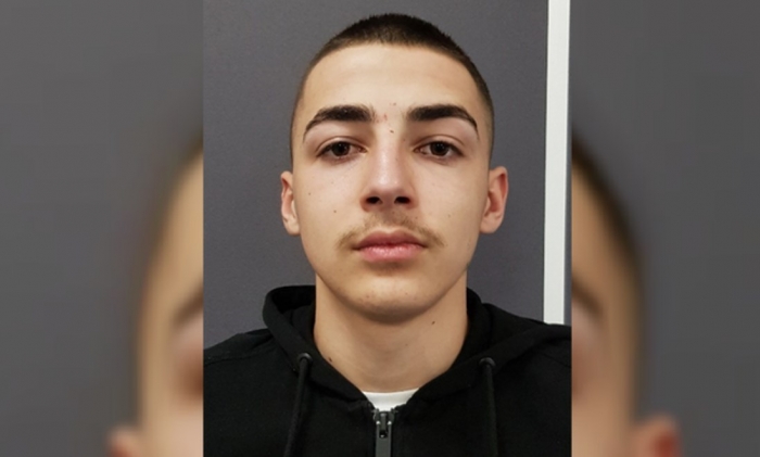 HUMBET 16 VJEÇARI SHQIPTAR/ Policia kërkon ndihmë. Kush e ka parë të… (EMRI)
