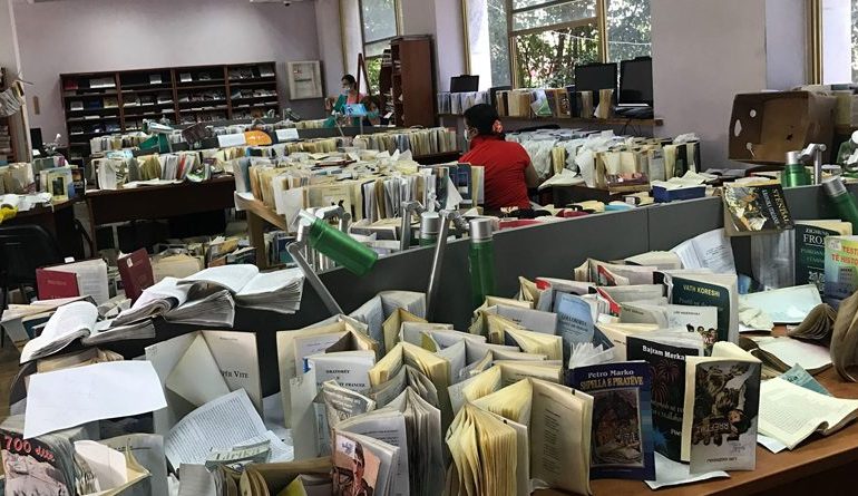 Përmbytja e Bibliotekës Kombëtare/ Meta thirrje institucioneve: Merrni MASA PËR …