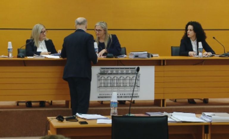 EURALIUS/ Ecuria e VETTING-UT dhe “ndëshkimi” i gjyqtarëve… (RAPORTI)
