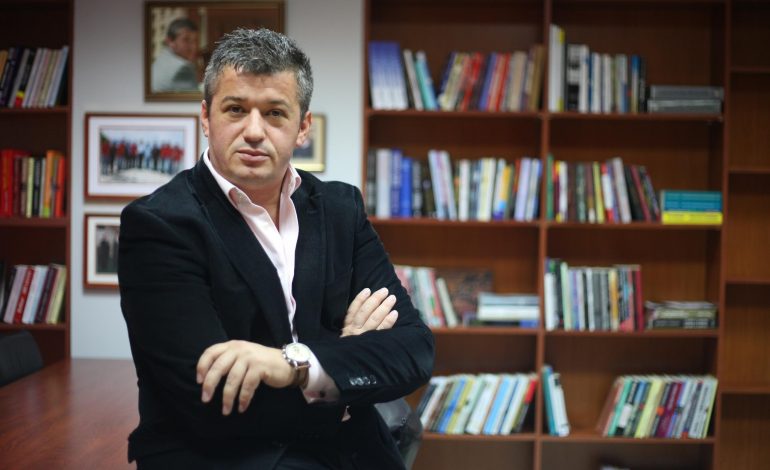 ALFRED PEZA/ Pse opozitës i ka mbetur ora politike, më 31 maj!