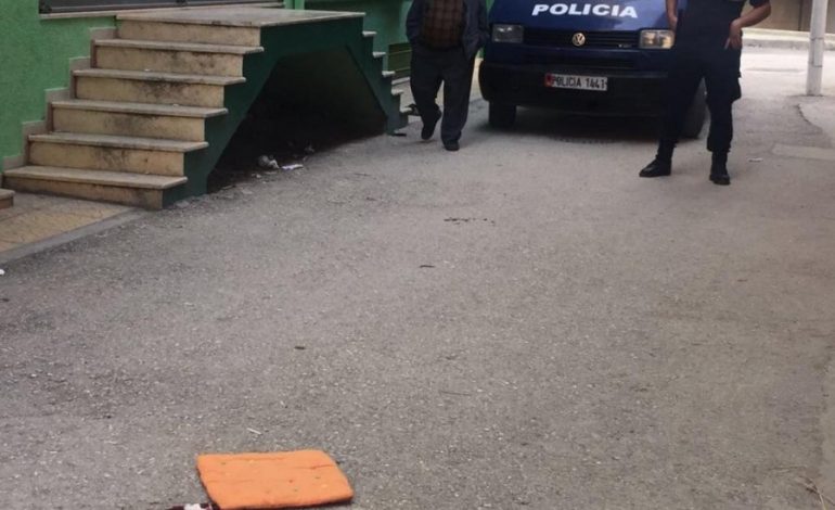 HIDHET NGA BALLKONI/ I moshuari nga Gramshi dyshohet se ka…