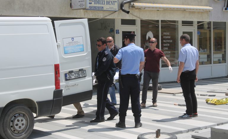 MISTERI I VETEVRASJEVE të dy nxënëseve/ Askush s’e di pse ranë nga ndërtesat (FOTO)