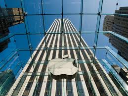 Apple gjobitet me 6.6 milionë dollarë për ‘mashtrimin’ e konsumatorëve