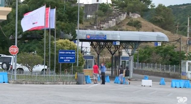 “100 EMIGRANTË TË PALIGJSHËM”/ Ekspertët, skeptikë për idenë e ngritjes së kampit…
