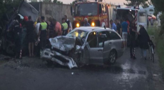 AKSIDENTI ME 7 TË PLAGOSUR NË SHKODËR/ Një FAMILJE e tërë në gjëndje të RËNDË … (EMRAT)
