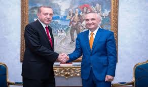 ZGJEDHJET NE TURQI/ Presidenti Meta uron Erdoganin për fitoren në zgjedhje