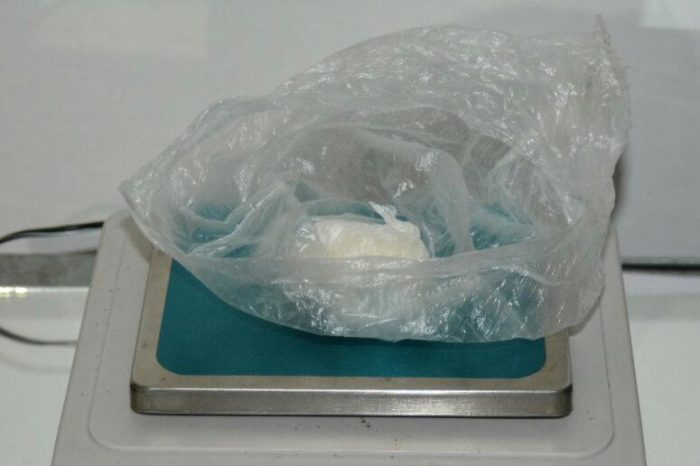 “E KISHTE BËRË GATI PËR SHITJE”/ Si u KAP 20-vjeçari nga Bulziqa me KOKAINË pas… (EMRI)