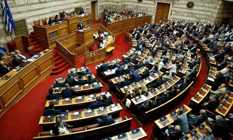 Opozita greke: Marrëveshja me Shqipërinë, në parlament para se të nënshkruhet
