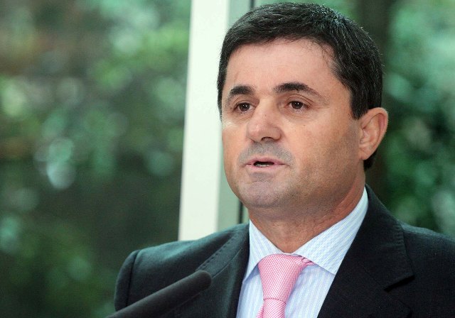 SHKARKIMI i 25 punonjësve të Përmbarimit, reagon Piro Lutaj: Të plotësojnë performancën që…