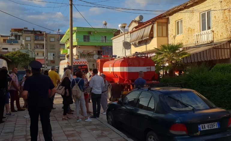 Babai që mbante të lidhur djalin goditi me sëpatë 2 policë. Rrëfimi i 17-vjeçarit: Ditët e fundit…