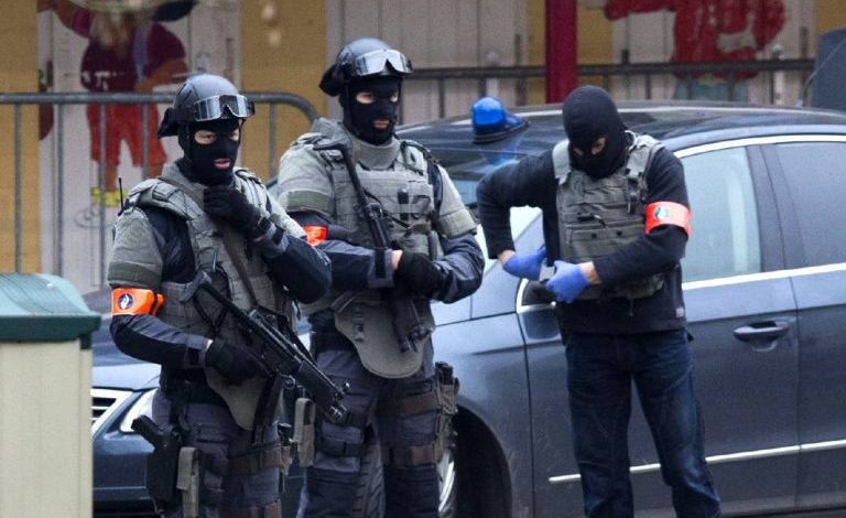 Francë/ Policia arreston 10 ekstremistë të djathtë, do kryenin sulme kundër myslimanëve