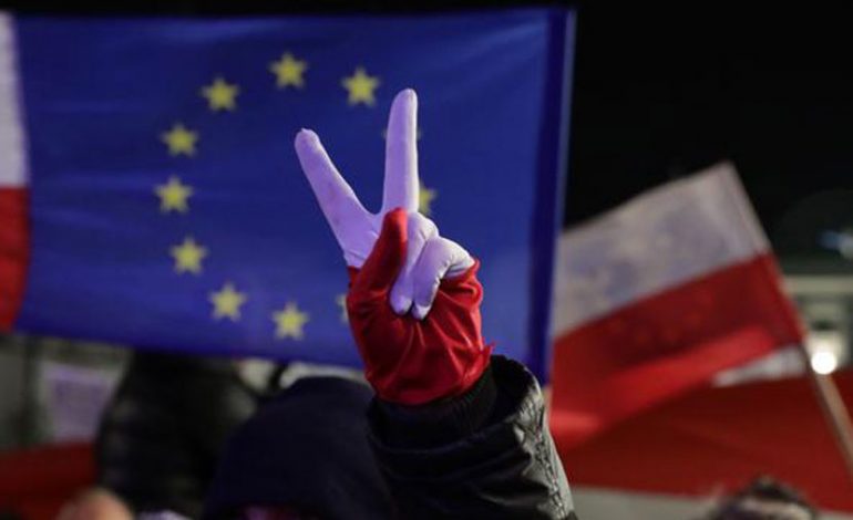 Apeli nga Polonia: Stop reformës kushtetuese