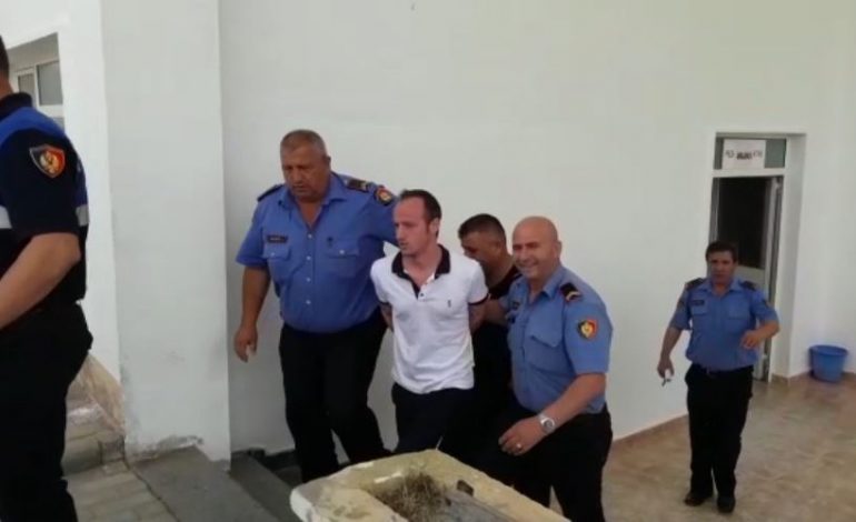 Detaje të frikshme për emigrantin që vrau prindërit, shmangu babain e vëllanë, pas sherrit nxori armën e blerë para 7 vitesh nga…