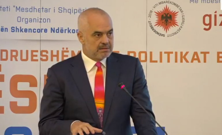 SEZONI TURISTIK/ Rama publikon VIDEON me pamjet e rrugës së re Shëngjin-Velipojë