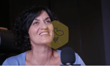 Rita Petro tregon ofendimin më të rëndë që mori pas poezisë “Mallkimi i Parë”: Më thanë... (VIDEO)