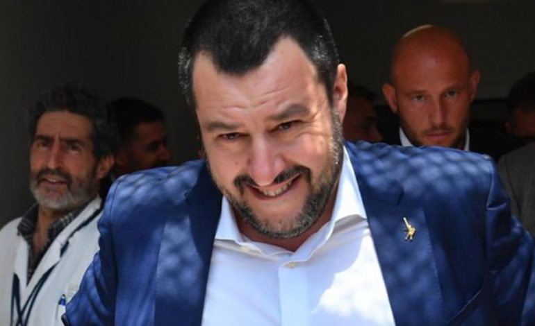 Deklarata e Salvinit krijon debat: Census për romët