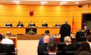 Komisioneri Publik ngre pikëpyetje mbi dorëheqjen e ADRIATIK LLALLËS: A është falsifikuar nga dikush tjetër, dorëheqja?