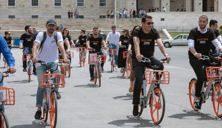 TIRANA/ Qyteti i parë në Ballkan që sjell sistemin e biçikletave pa stacion… (VIDEO)