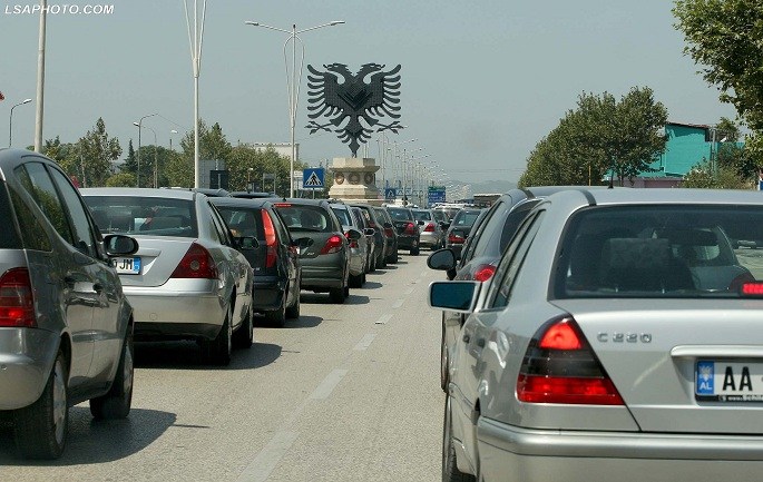 TRAFIKU I RËNDUAR NË TIRANË/ Shefi i Policisë Rrugore: GATISHMËRI gjatë sezonit turistik në …