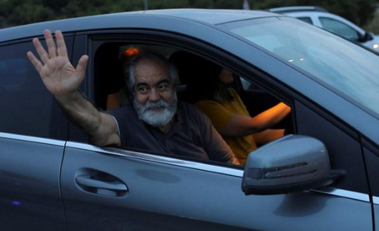 Grushti i dështuar i shtetit/ Tërhiqen gjykatat turke, lirohet gazetari Mehmet Altan