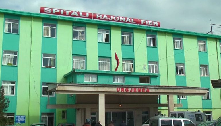 E FUNDIT/ Bie nga kati i dytë i shtëpisë fëmija 8-vjeçar, RËNDË në spital…