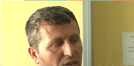 MASAKROI ME THIKË PRINDËRIT/ Flet i vëllai: Ishte një moment, është çun i urtë… (FOTO)