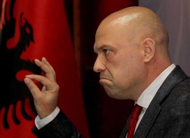 Ironia e Manjanit, propozon që Veliajt t’i jepet PS-ja: Talent apo jo?! Ki inatin, por jepi hakun!