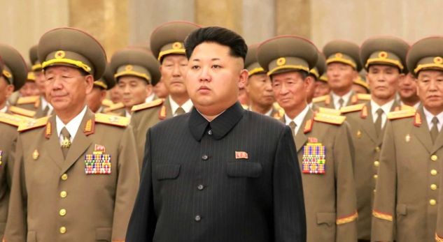Këshilltari i Trumpit zbulon prapaskenat, Kim Jong Un i gjunjëzuar luti për mbajtjen e Samitit