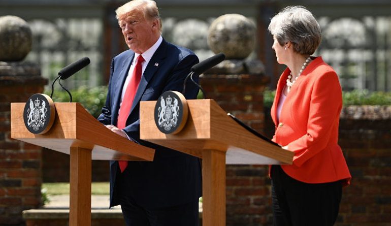 TAKIMI HISTORIK I TRUMP NË LONDËR/ Presidenti bën “një hap pas”, mohon kritikat për May