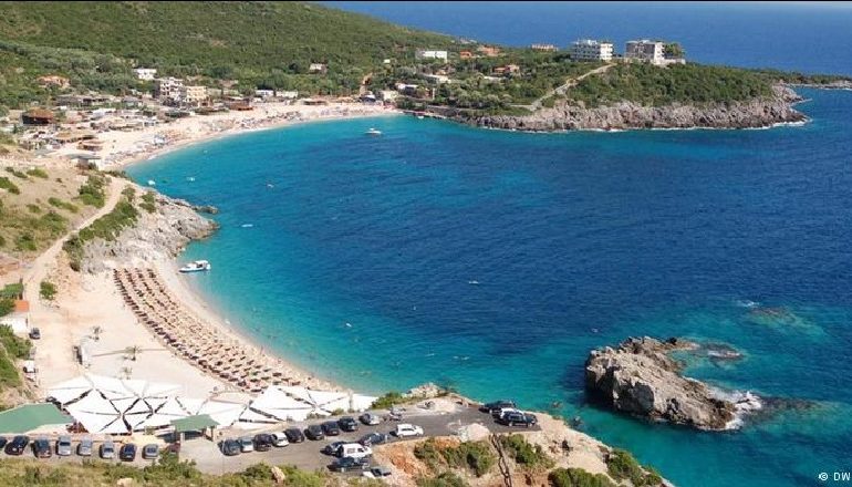 FLUKSI I TURISTËVE/ Problemet me PLAZHET: Nga siguria tek përgatitja e Bashkive për sezonin