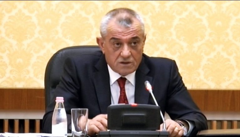 MOSREGJISTRIMI I FËMIJËVE SHQIPTARË/ Ruçi: Duhet të jemi të gjithë dhe gjithmonë në alarm