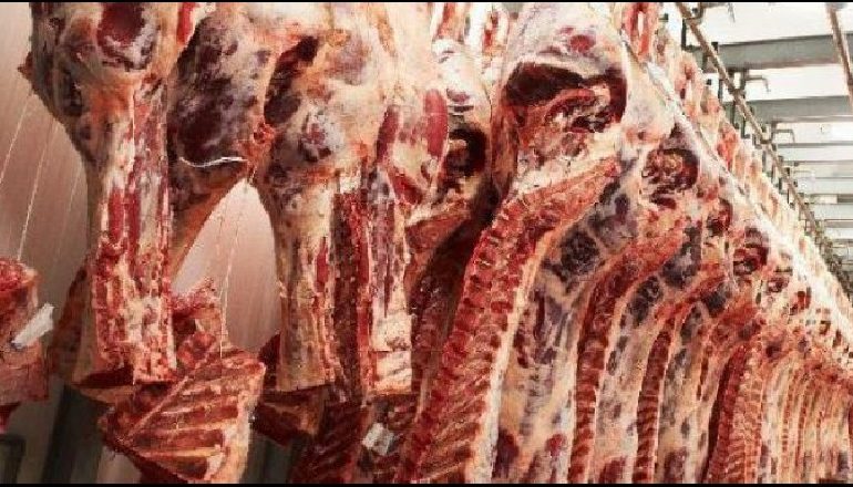 SIGURIA USHQIMORE/ AKU bllokon 50 tonë mish nga Brazili, produkti kishte salmonelë