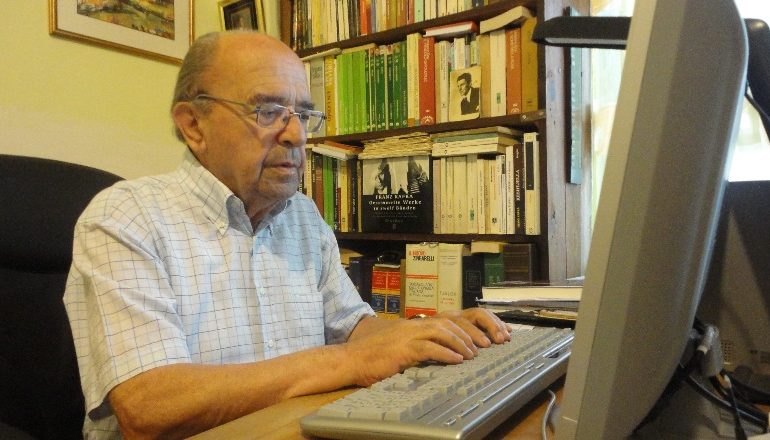 INTERVISTA/ “Nderi i Kombit” Gjergj Vlashi, 90 vjeçari me tre pasione të mëdha