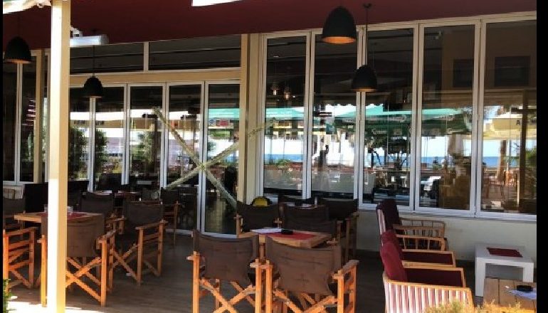 SEZONI TURISTIK/ Tatimet kontroll bizneseve, bllokime dhe gjoba në Gjirin e Lalëzit dhe Pogradec