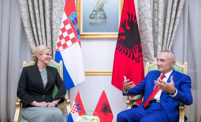 Meta flet për kufirin detar me Greqinë, Presidentja kroate: Shqiptarët, miqtë tanë në kohë të vështira