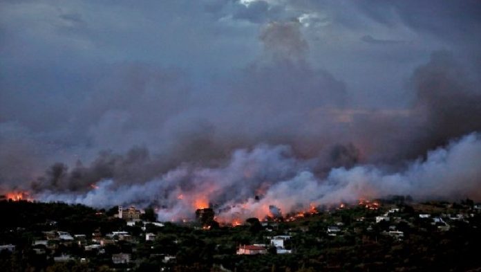 ZJARRET NË ATHINË/ Qytetarët revoltohen me qeverinë: Situata nuk u menaxhua siç duhej, pati…