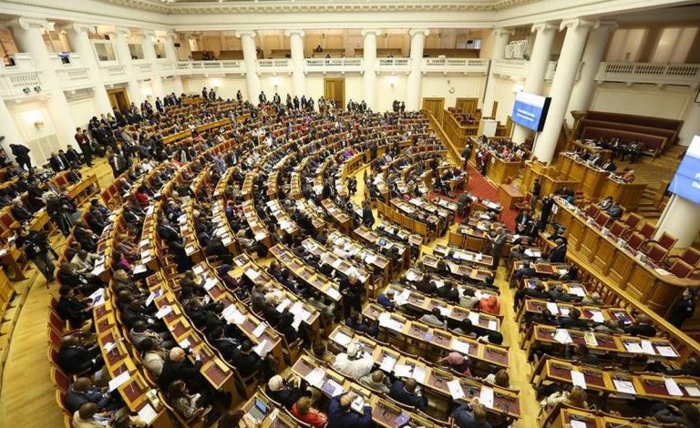 SHTETI KOMBËTAR I POPULLIT HEBRE/ Parlamenti i Izraelit miraton projekt-ligjin mes debatesh