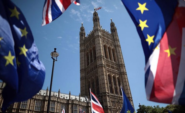 Britania pas “Brexit”-it, May: Pranojmë vetëm profesionistë