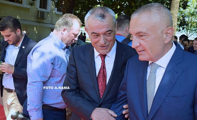 “Meta krah Ruçit, indiferenca e Topallit dhe Murrizi përballë Arbnorit”/ Çfarë nuk u pa sot në Kuvend (FOTO)
