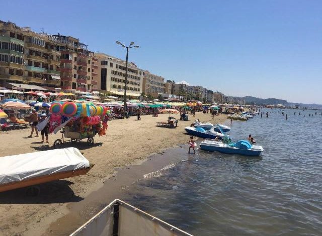 LAJM I FUNDIT/ Gjendet i vdekur një 40-vjeçar në plazhin e Currilave në Durrës