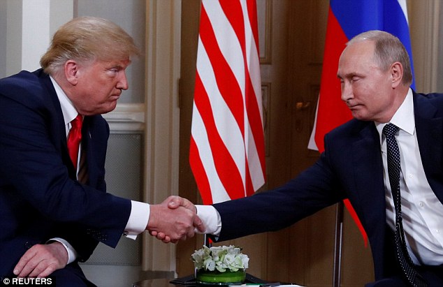 NIS TAKIMI PUTIN-TRUMP/ Dy liderët ulen në një bisedë që do zgjasë 90 minuta (VIDEO)