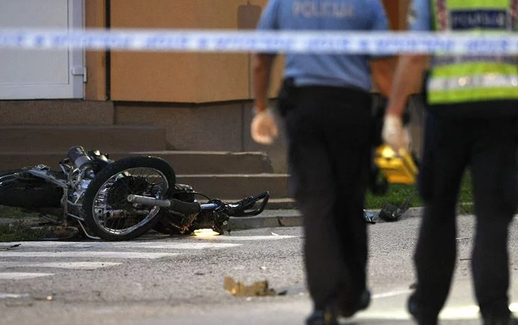 AKSIDENTI FATAL I MOTORÇIKLISTIT/ Zbardhet IDENTITETI i 60-vjeçarit. Rrugës për në spital… (EMRI)