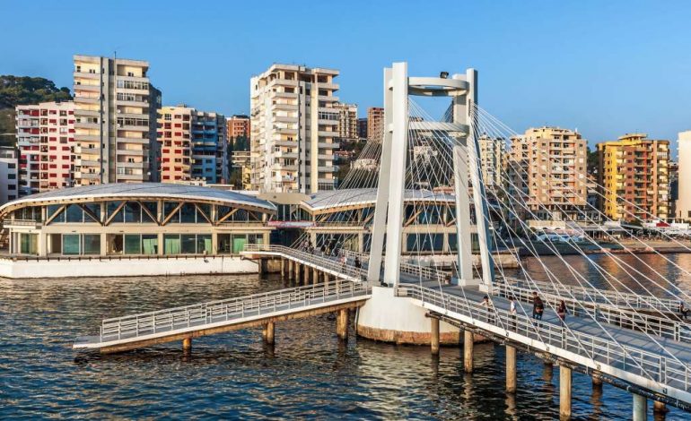 E “shajmë” por atje PËRFUNDOJMË/ Durrësi, fokusi i ri i mediave të huaja: Keni 27 gjëra që mund të…