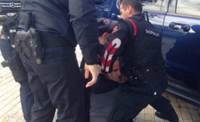 PREJ 8 MUAJSH NË KËRKIM/ Kush është 37 SHQIPTAR, që trafikonte DROGË. Përdorte emrin…