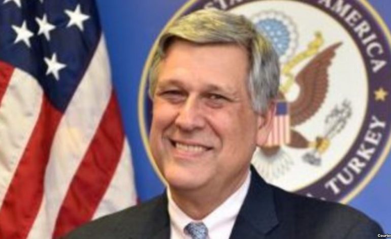 Trump emëron diplomatin Philip Kosnett si ambasador në Kosovë