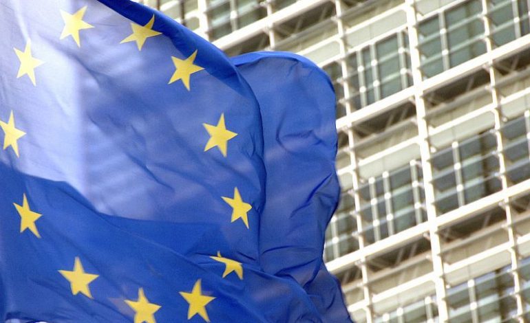 Brukseli ndryshon politikën e vendimmarrjes: Kosovës i hapet rruga drejt BE-së