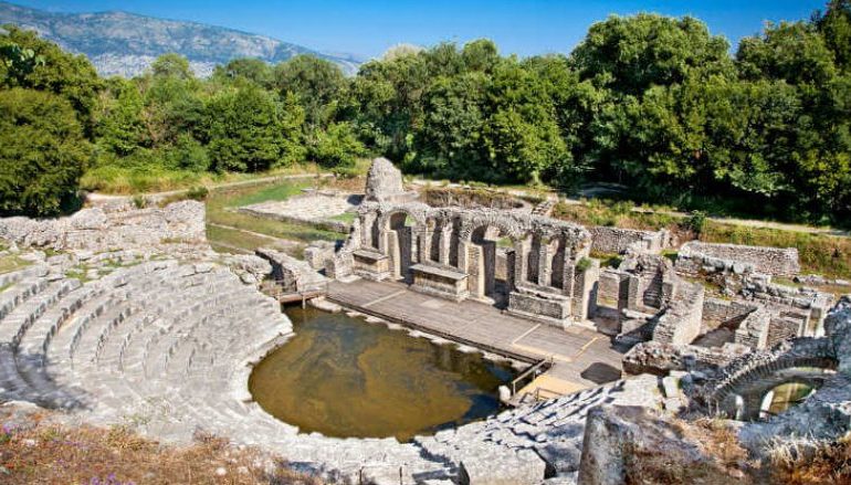 KOMENTET/ Turisti nga Kina: Do iu bej reklamë në punën time, shqiptari: Nuk ka nevojë, e bëjmë vetë